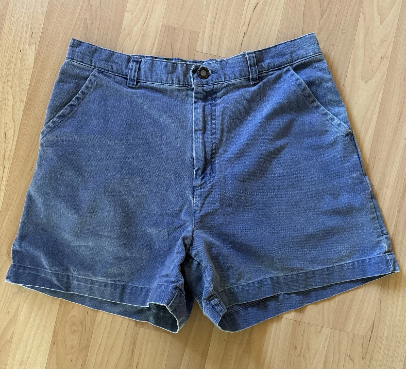 Vintage Patagonia Blue Stand Up Shorts size 34 Cotton Canvas Hiking Outdoor
Opens in a new window or