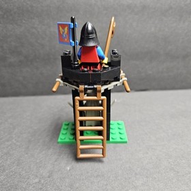 Vintage Lego Castle 1888 Black Knights Guard Shack 100% Complete 