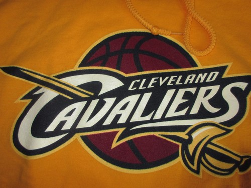 NBA Cleveland Cavaliers Basketball Hoodie Sweatshirt Yellow Sz S NWOT - Picture 2 of 11