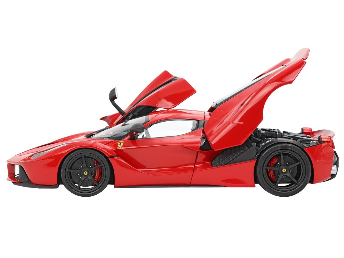FERRARI LAFERRARI ROSSO CORSA RED W/DISPLAY CASE 1/18 DIECAST BY