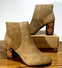 BAND OF GYPSIES Boots Wild Heart Women 7.5 Suede Leather TRIBAL Bead Heels Beige