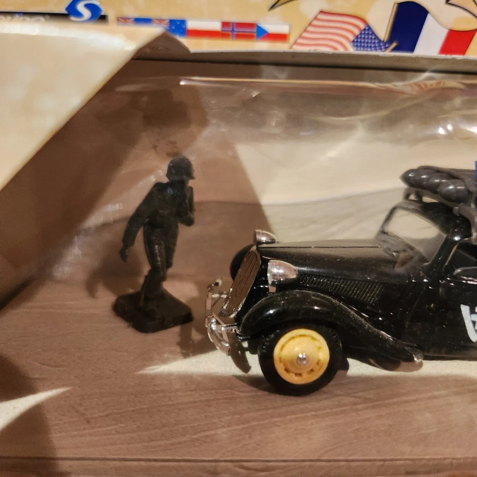 NUEVO Diecast Solido, Coche Citroen Traction Ffi Negro (Regalo Hachette Militar) Foto 2 de 4