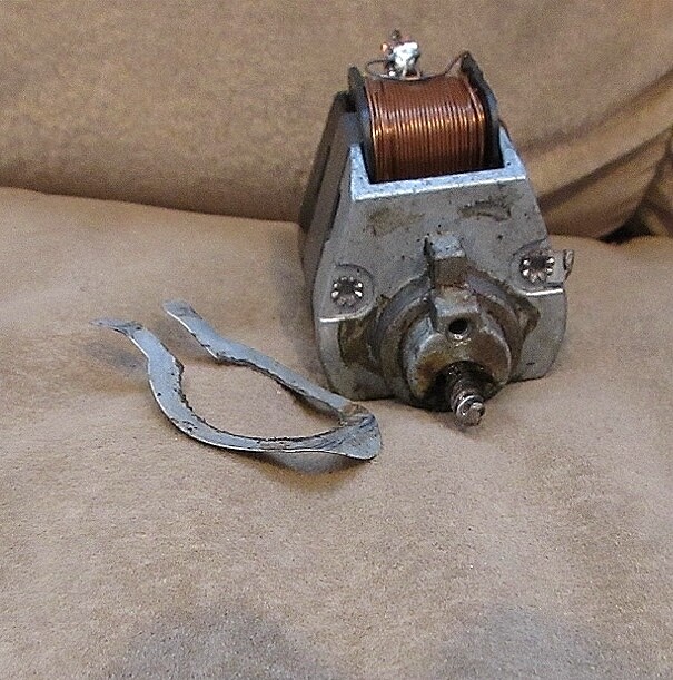 LIONEL 2028100 MOTOR W/236752 GROUND SPRING eBay