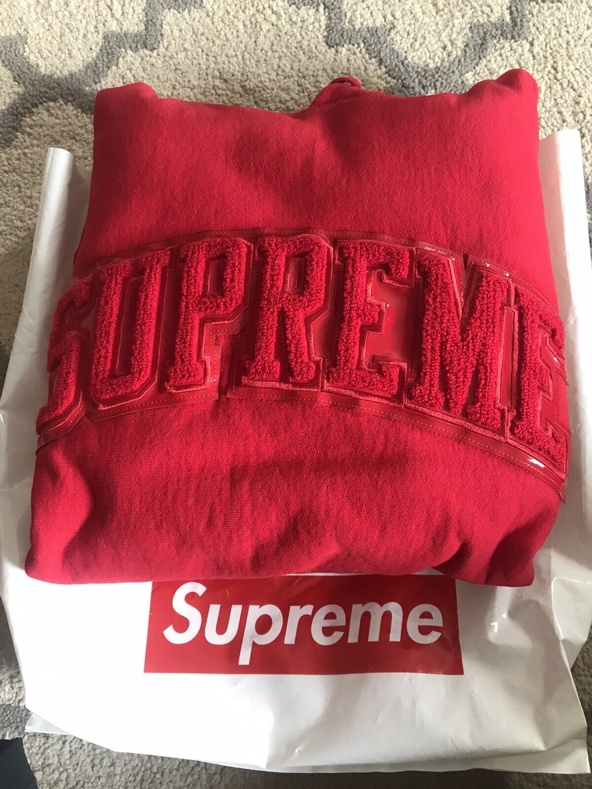 Supreme Patent/Chenille Arc Logo Hoodie Sweatshirt Red FW 17 Size Medium