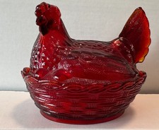Vintage Red Glass 5 Hen On A Nest Chicken Oval Candy Covered Dish *Z012