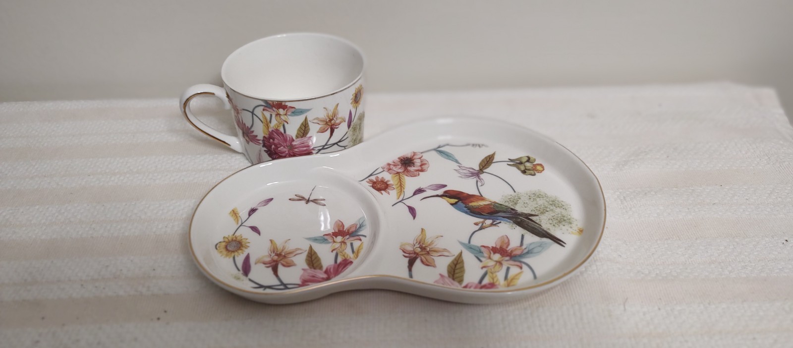 Grace Teaware Fine Porcelain Teacup & Snack Plate Set
