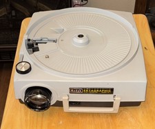 Kodak Ektagraphic Slide Projector Model AF-1 Powers On And Lights up READ