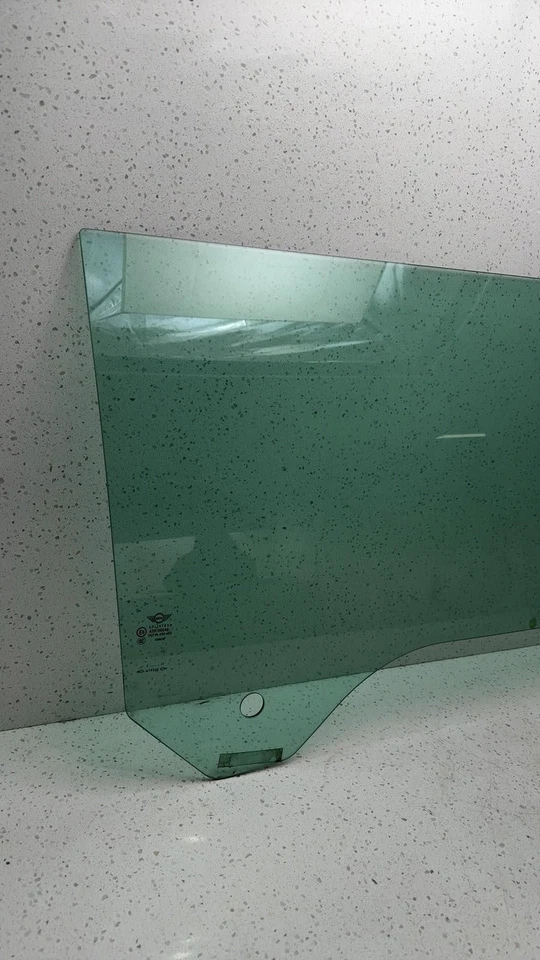 Mini Mini Cooper 2002 2003 2004 2005 2006 2007 2008 puerta delantera derecha vidrio Foto 2 de 4