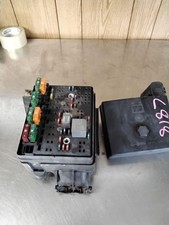 2001-2002 Pontiac Grand Am Engine Fuse Box Oem15356092 2001-2002 Pontiac Grand Am Engine Fuse Box Oem15356092