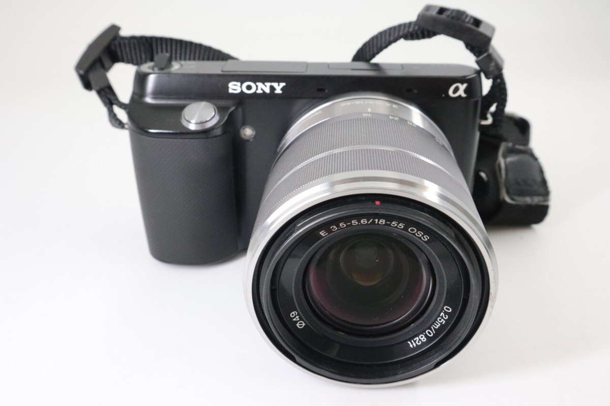 Sony α Alpha NEX-F3 Black + E 18-55mm F/3.5-5.6 OSS from