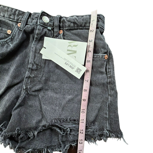 Pantalones cortos de jean ZARA de corte alto para mamá nuevos con etiquetas talla 4/36 negros - Imagen 5 de 9