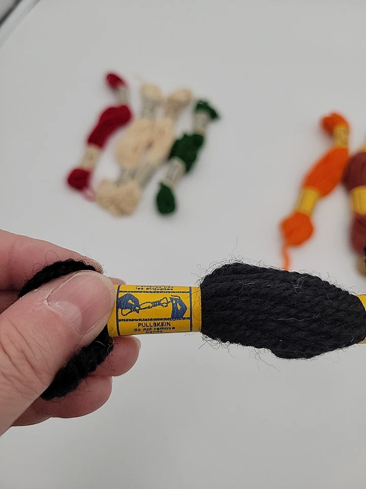 DMC Laine Divisible Floralia Tapestry Wool. Lot of 9, Retors A Border 4 - Image 3 of 4