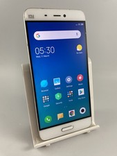 Smartphone Android Xiaomi Mi 5 bianco e nero sbloccato doppia SIM 32 GB 5,15 pollici 4G