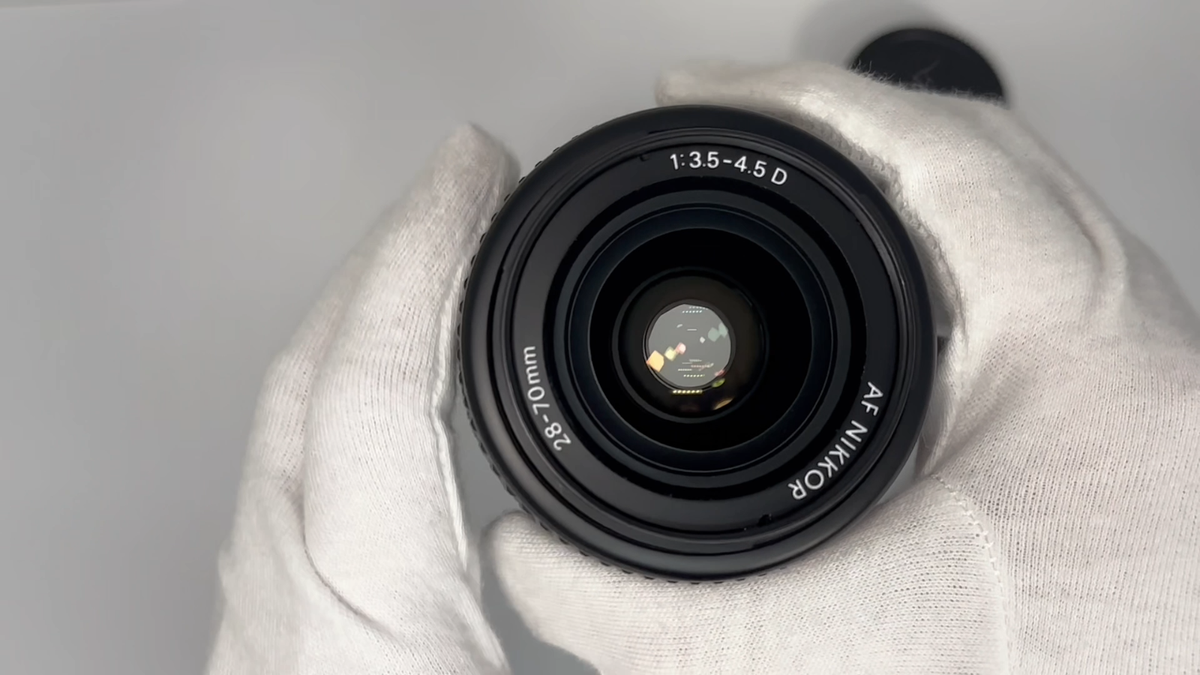 Nikon AF NIKKOR 28-70mm f/3.5-4.5 D Zoom Lens From Japan [Near