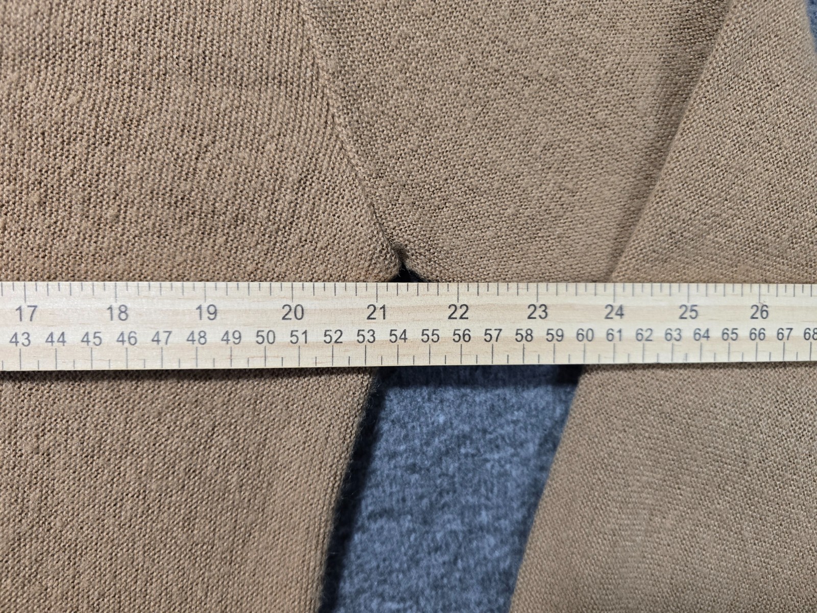 Vintage Izod Lacoste Sweater Pullover Mens Size Tan Khaki V Neck Blue Acrylic thumbnail 6