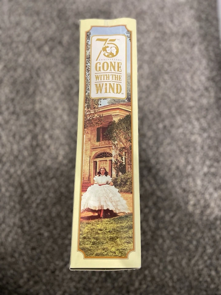 Nuevo Vestido Rojo Escarlata 75 Aniversario Lo que el Viento se llevó Etiqueta Negra Barbie Foto 2 de 4