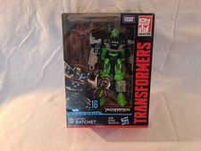 Hasbro Transformers Studio Series Deluxe Class 04 Autobot Ratchet Action Figure