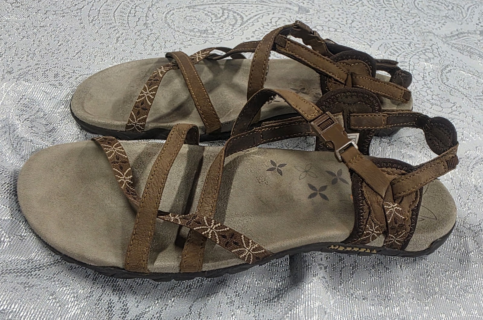 Merrell sandali donna pelle terra scura donna con cinturino stellato taglia 9