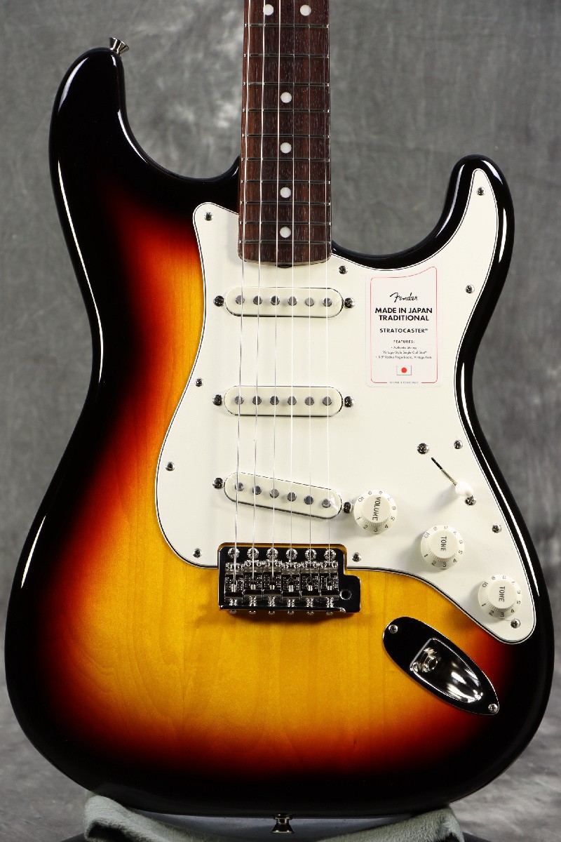 ギター Fender Traditional Late 60s Stratocaster s-l400.jpg