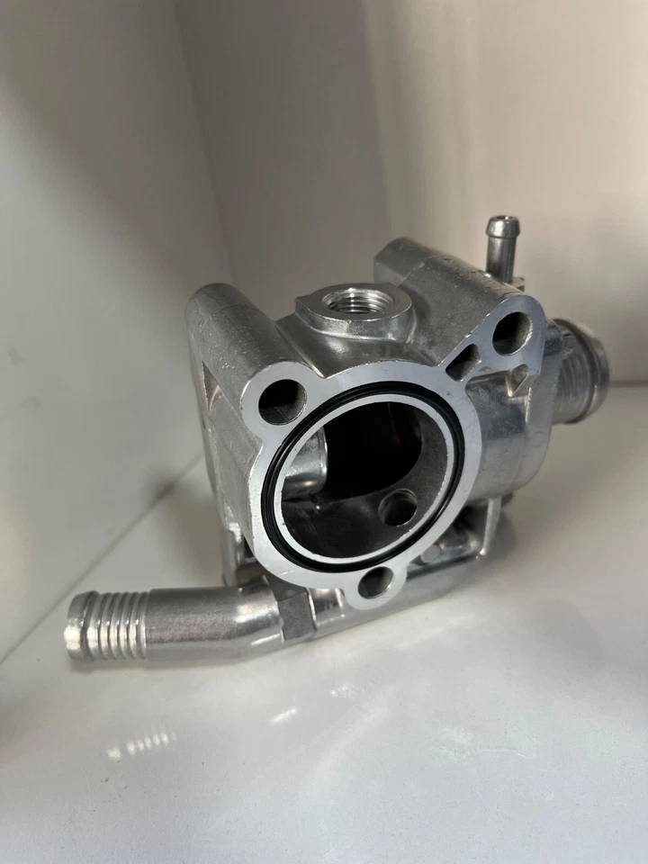 Nuevo Termostato Carcasa + Tapa Ford Escort Mondeo 1.6 1.8 2.0 Zetec 16V Foto 2 de 4