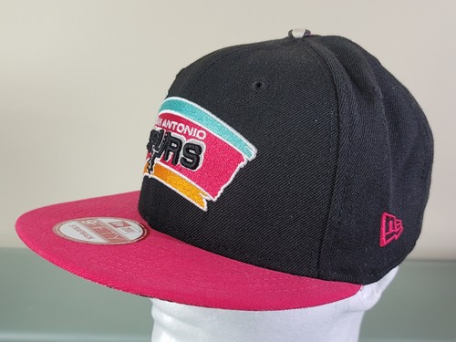 SAN ANTONIO SPURS NBA Western Con New Era 9Fifty Clásicos Madera Dura Zubaz Gorra Sombrero - Imagen 5 de 11