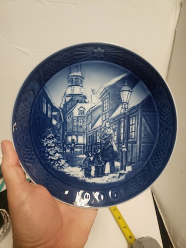 Royal Copenhagen Christmas Plate 1996 The Street Lamps DENMARK COBALT BLUE MINT