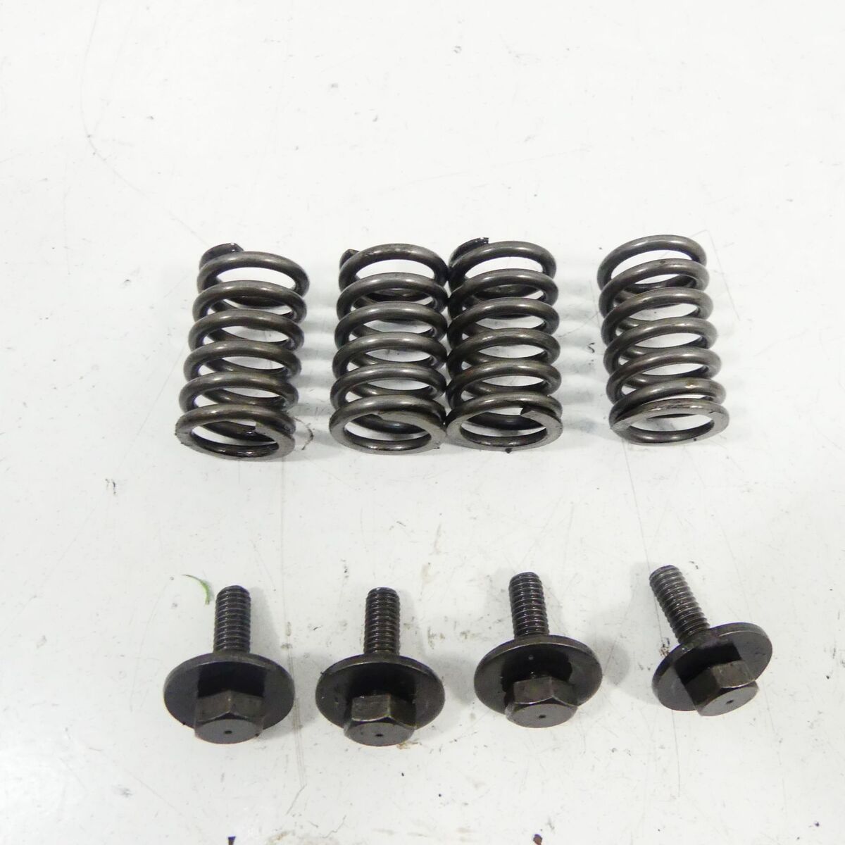 Kawasaki Z 440 B EZ:81 Clutch Springs Clutch Screws 40778 | eBay Kawasaki Z 440 B EZ:81 Clutch Springs Clutch Screws 40778 | eBay