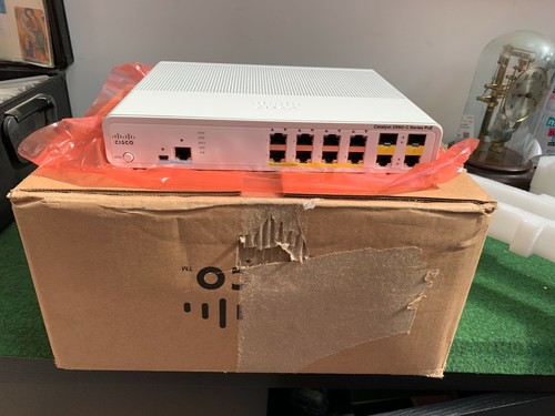 Commutateur Cisco Catalyst Compact 2960C-8PC-L - 8 Ports PoE - Neuf