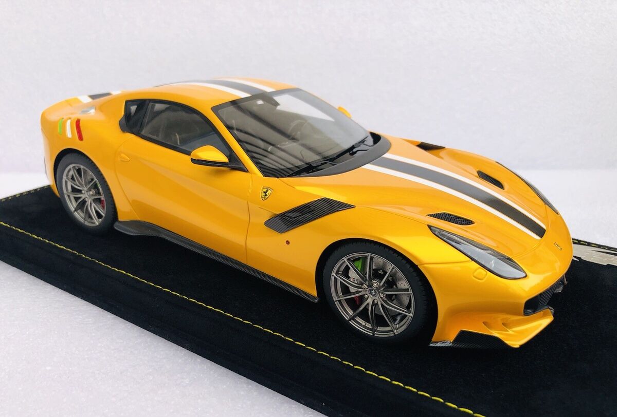 1:18 BBR Ferrari F12 TDF Giallo Tristrato Yellow/black 1:18 BBR Ferrari F12 TDF Giallo Tristrato Yellow/black