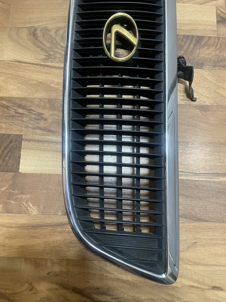 1993 - 1997 LEXUS GS300 OEM CHROME FRONT UPPER GRILLE GRILL EMBLEM & HOOD LATCH - Image 4 of 4