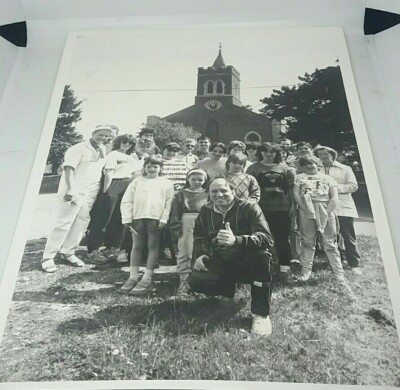 Große Fotogruppe macht gesponserten Spaziergang Earls Colne / Halstead Area um 1988 18x24
