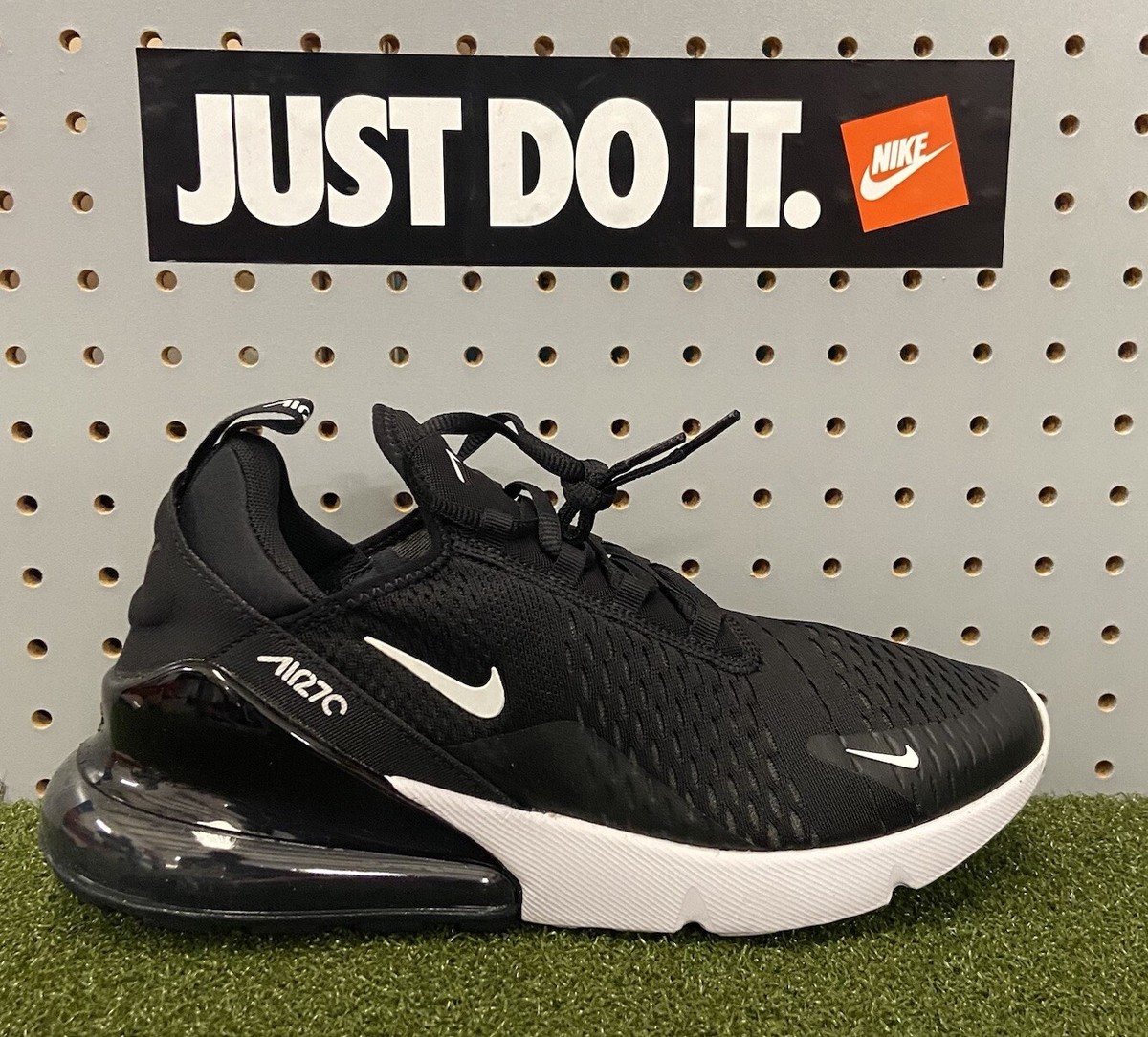 Nike Air Max 270 Black White Women's 12 / Men's 10.5 Athletic