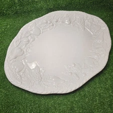 Tabletops Unlimited Nature 21” x 15” Ceramic Oval Serving Platter White - Fruit