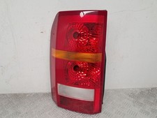 LAND ROVER DISCOVERY REAR TAIL LIGHT LEFT SIDE OUTER XFB000573