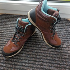 Skechers Boots Wandern 40 braun wasserabweisend wie neu Memory Foam