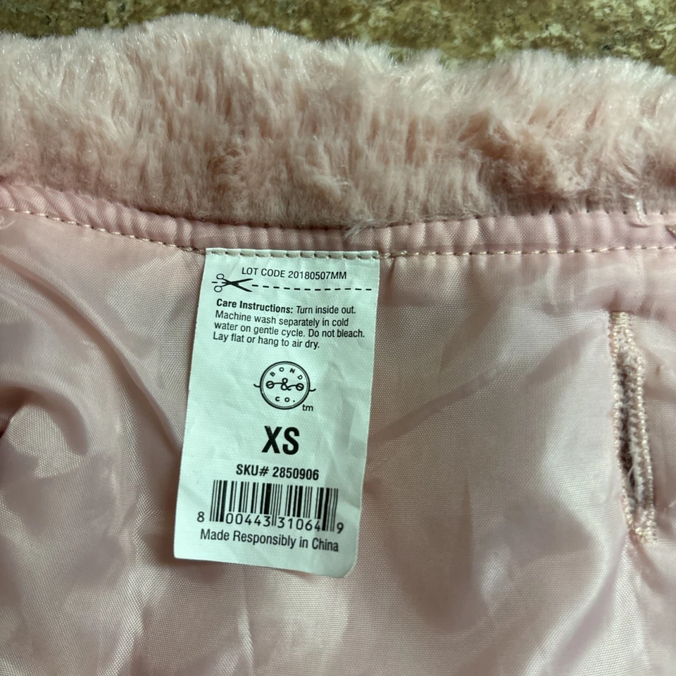 Casaco de pele sintética rosa para cachorro tamanho XS fechamento fácil - Imagem 4 de 4