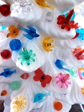 Ceramic Christmas Tree Lights Bulbs 30 UNIQUE FUN MIX ASSORTED PEGS ~NO BERRIES