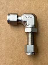 Swagelok 1/4" Stainless Steel Union Elbow Bulkhead SS-400-91 Several Avail New