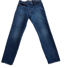 Levi s Premium Women s Wedgie Size 28 Button Fly Jeans Medium Wash