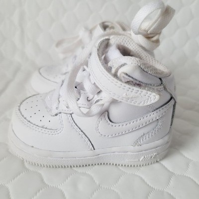 Nike toddler Air Force 1 Mid Leather triple White Sneaker Size 4C