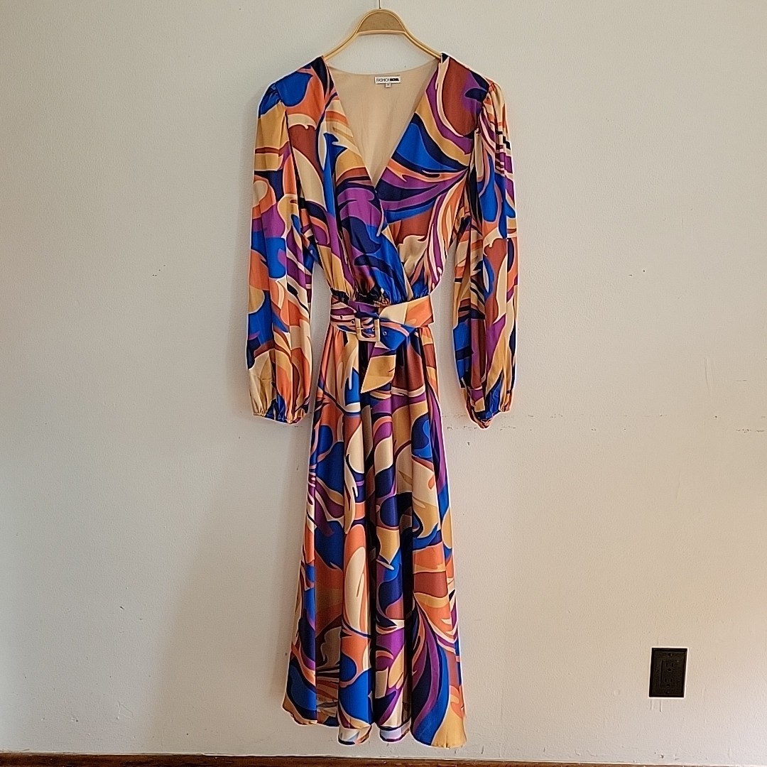 Fashion Nova Tahiti Satin Retro Printed Maxi Dress Belted Long