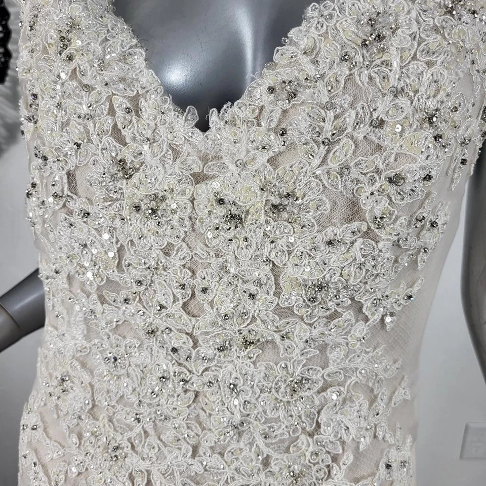 NWOT~$1795~SOPHIA TOLLI~10/12~IVORY LACE EMBELLISHED FIT & FLARE WEDDING DRESS - Image 3 of 4