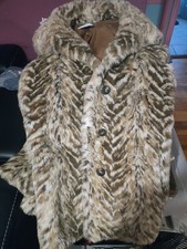 VINTAGE VERSAILLES BY HILLMOOR FAUX FUR COAT ANIMAL PRINT- ZIPPER CLOSURE