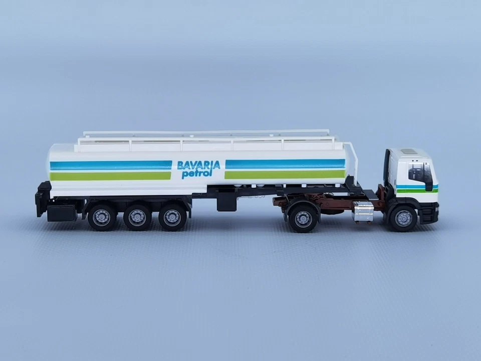 HO RIETZE 60304 - Camion BAVARIA PETROL IVECO EUROTECH - Excellent État - 20# - Photo 2/4