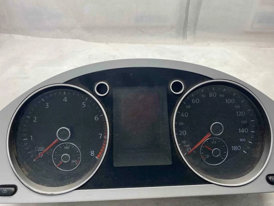 Volkswagen CC 2009 velocímetro delantero cuadro instrumental MPH 147 k millas G Foto 3 de 4