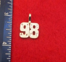 14KT Plaqué Or Numéro 98 " Coupe Diamant Breloque