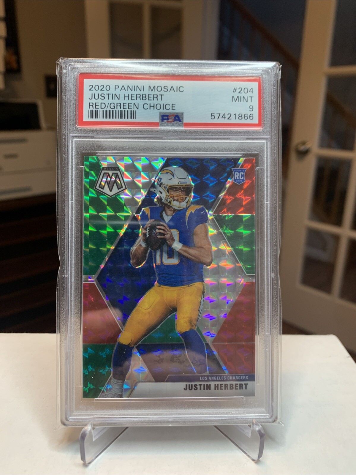 2020 Panini Mosaic Prizm Justin Herbert Red Green Choice 204 PSA 9 MINT Chargers