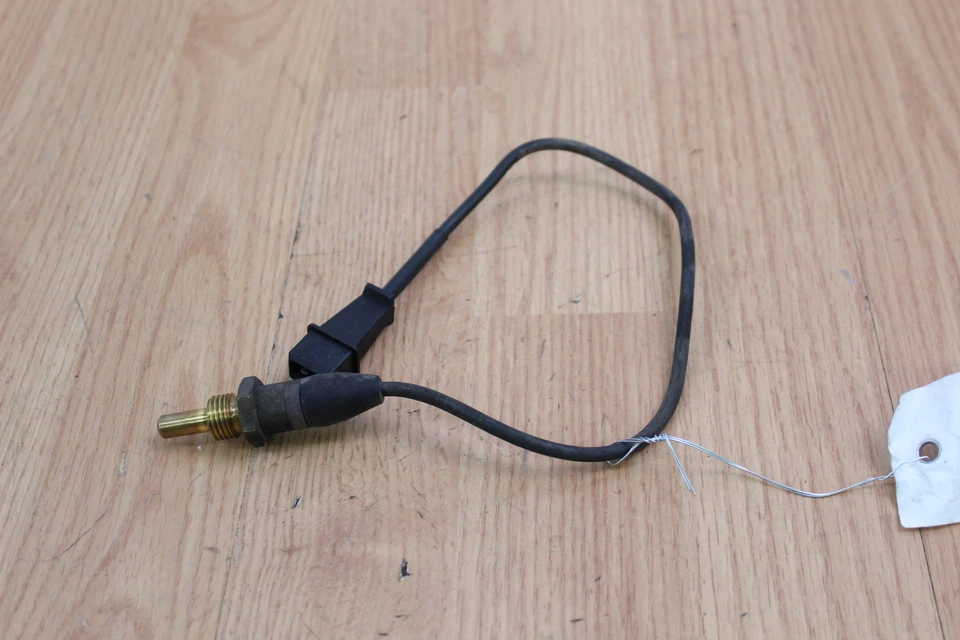 Interruptor de presión de aceite BMW R1100RT 1996 Foto 3 de 4