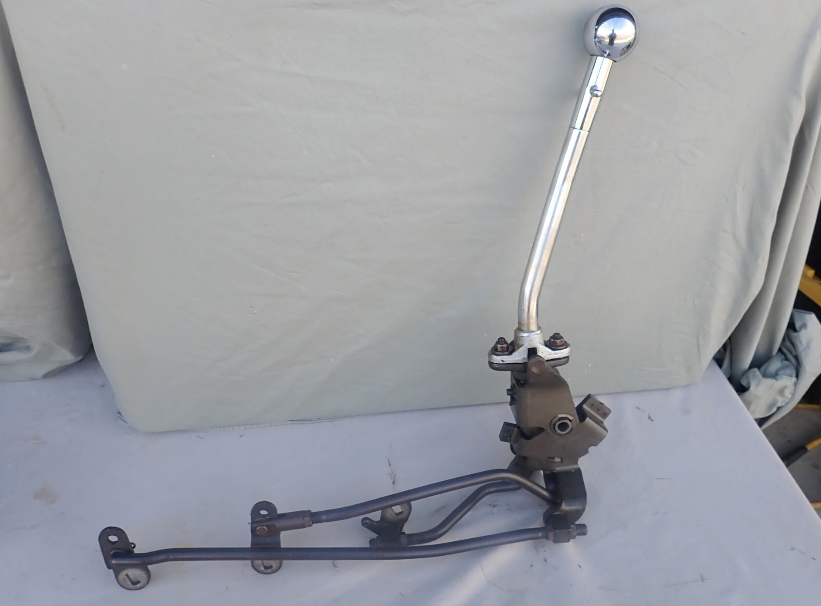 OEM GM 4 Speed Chrome Shifter Knob 60's GM ITM Shifter w/ Console