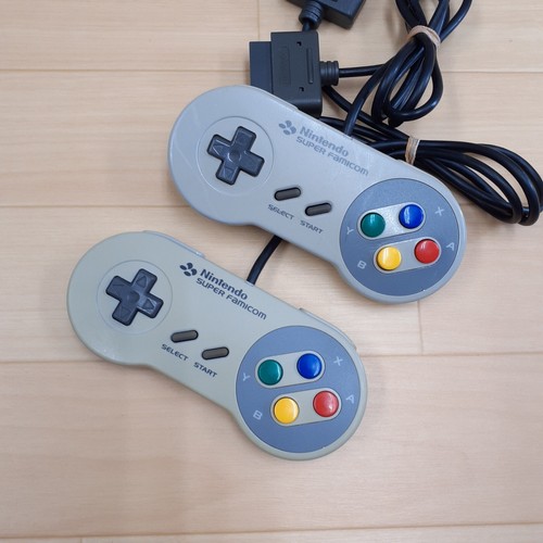Consola japonesa Nintendo Famicom y Super Famicom con Super Mario y cables - Imagen 5 de 10